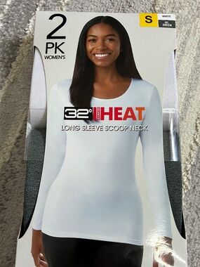 New in box, 2-pack of women's 32 Degrees Heat long-sleeve scoop neck tops. Small